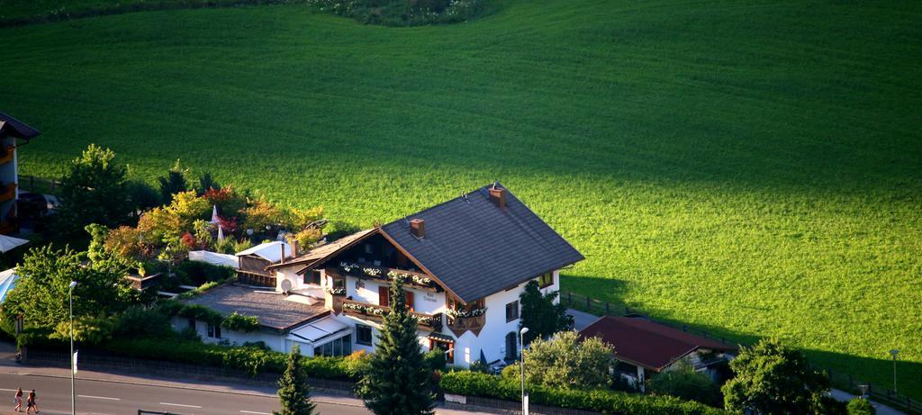 Готель Haus Tirolerland Ец Екстер'єр фото